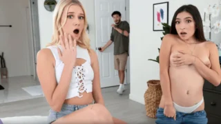 Üvey Kuzenine Masaj Yaptıran Alımlı Kız